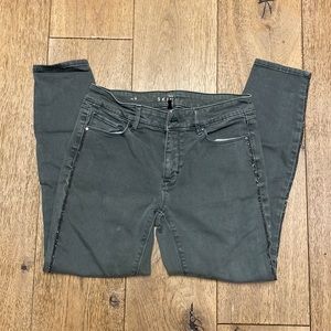 White House Black Market Green Skinny Cropped Pants